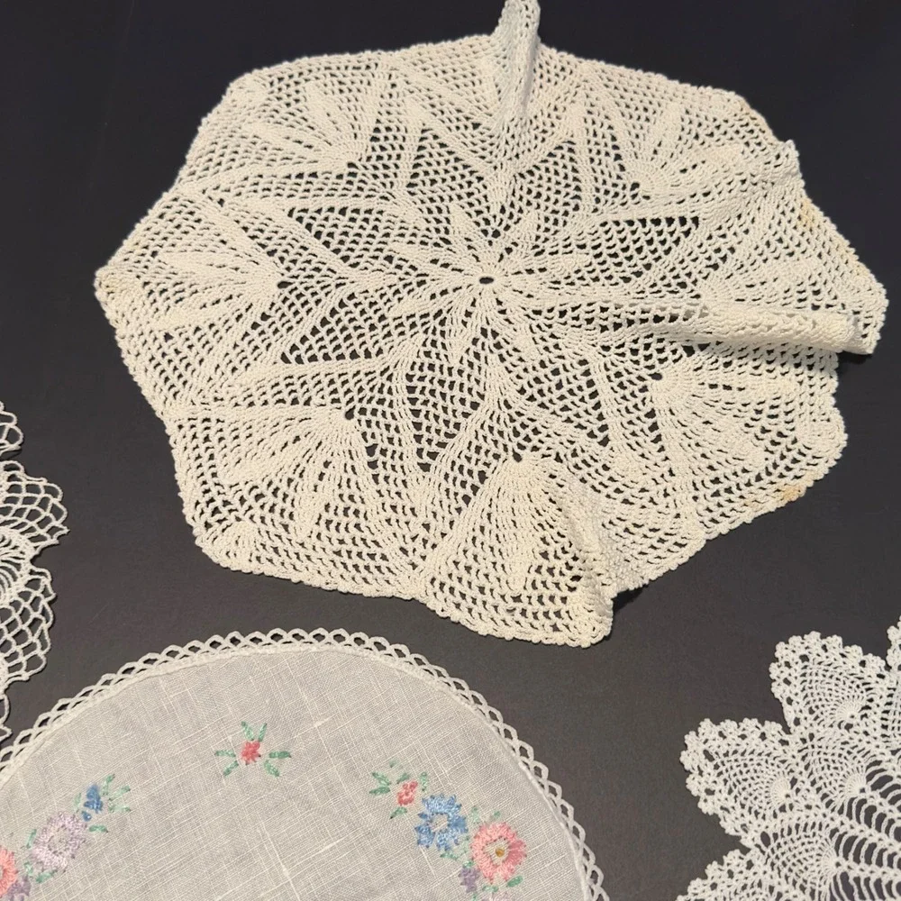 Vtg Doilies White Crochet Floral Embroidered Mixed 7pc Mixed Sizes Cottagecore